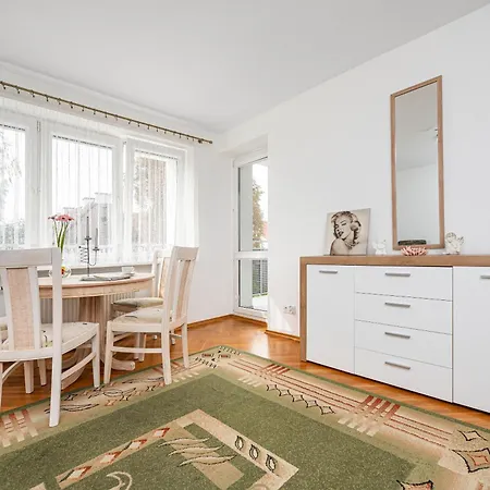 Emily Brzezno Apartment *